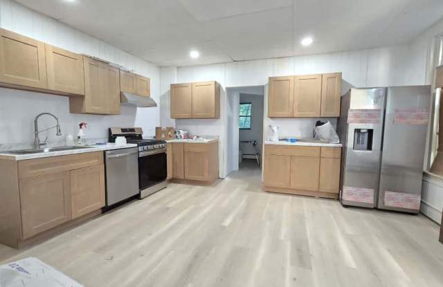 607 North Hoffert Street - 607 North Hoffert Street, Fountain Hill, PA 18015