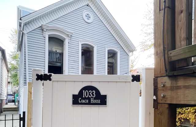 1033 West Wolfram Street, Rear Coach House photos photos