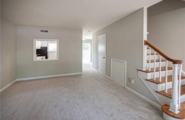3099 Colonial Way Gallery 3