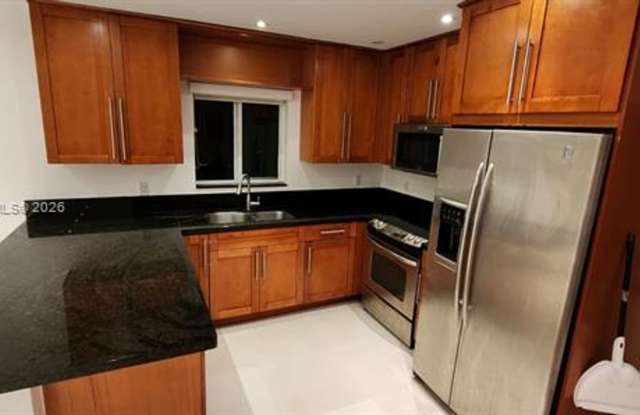 9516 Abbott Ave # 9516, Surfside, FL 33154 Gallery 1