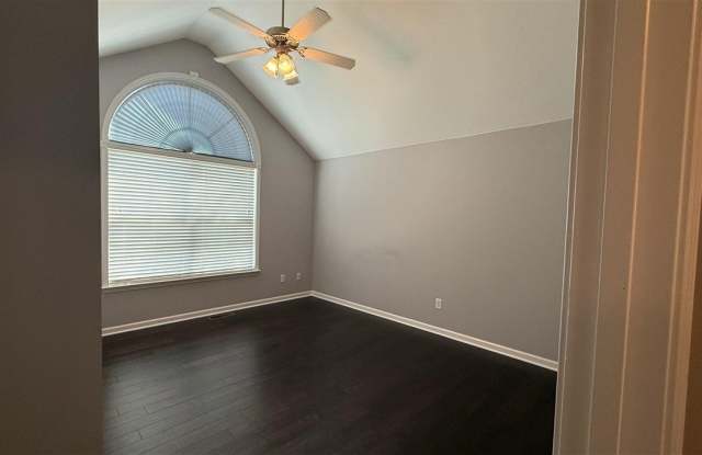 354 White Dogwood Drive Gallery 3