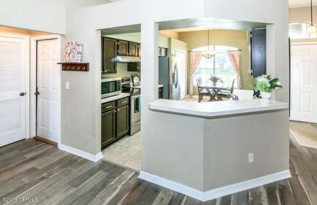 8989 Bridgecreek Drive West Gallery 3