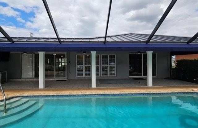 2871 CORAL Way Gallery 4
