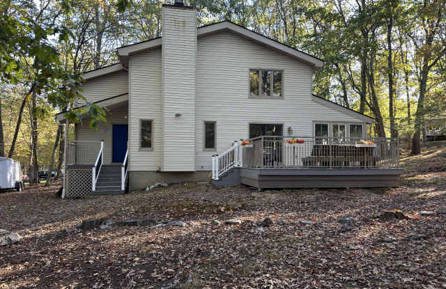 1319 Burnside Terrace - 1319 Burnside Terrace, Penn Estates, PA 18301 1319 Burnside Terrace - 1319 Burnside Terrace, Penn Estates, PA 18301