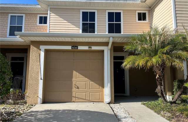 8210 DOWN ROYAL ROAD photos photos