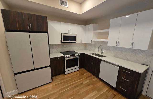 Luxurious & Spacious 1 bd 1bath with Amenities Available Nubian Square Gallery 3