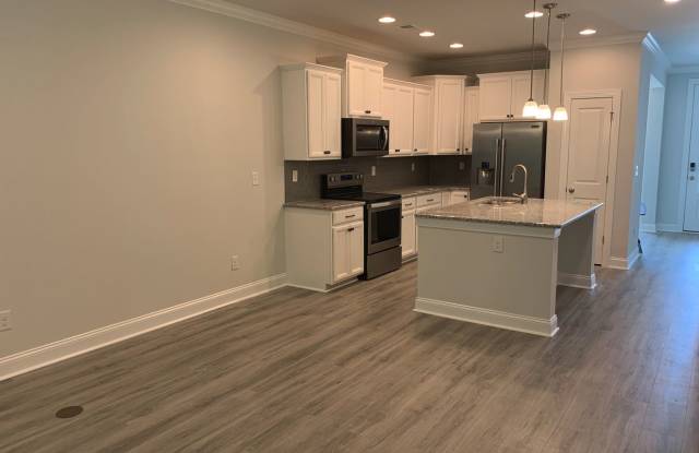 2409 Thoroughfare Drive Gallery 4