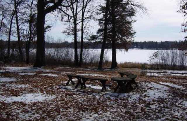 2+ Bedroom 2 Bath Lake Home Gallery 3