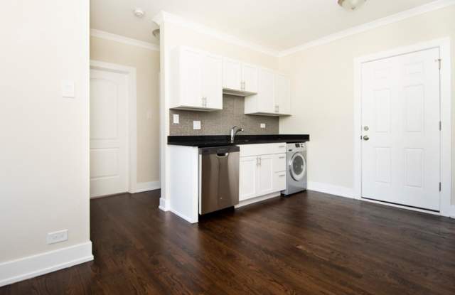 4226 N Clark St photos photos 4226 N Clark St photos photos