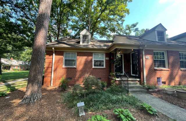 Adorable 2 Bedroom Condo In Whilden Place - 1230 Pamlico Drive, Greensboro, NC 27408 Adorable 2 Bedroom Condo In Whilden Place - 1230 Pamlico Drive, Greensboro, NC 27408