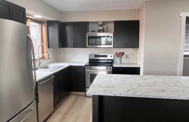 225 Eagle Dr photos photos