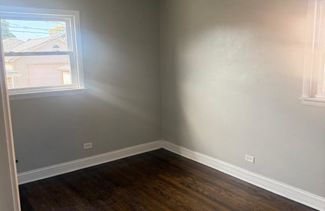7746 Merrimac Avenue Gallery 3