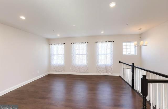 23788 MYRTLE GLEN Way Gallery 3