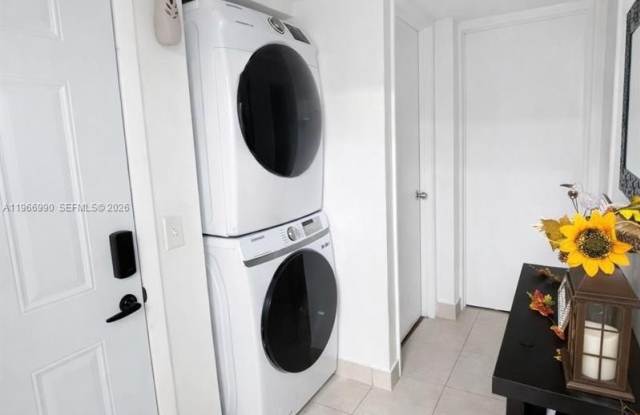 8460 SW 154th Cir Ct photos photos