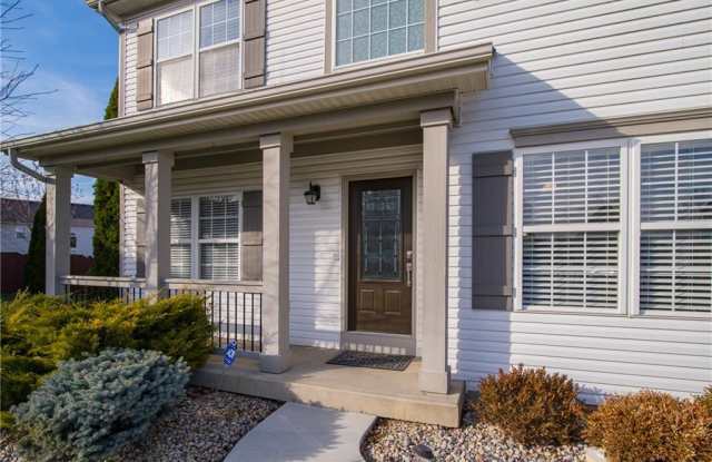 11825 Queenwood Court Gallery 3