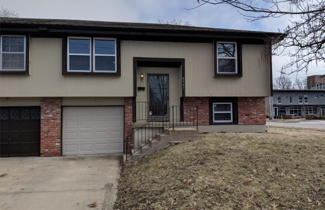 8087 Robinson St. - 8087 Robinson Street, Overland Park, KS 66204