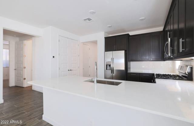 16514 W CHARLOTTE Drive Gallery 4