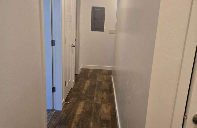 3 Bed 2.5 Bath Town Home in Vineyard for Rent Gallery 4