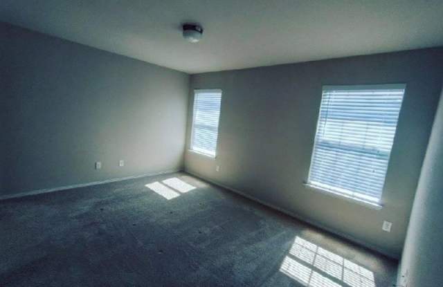 8829 Valley River Drive Gallery 4