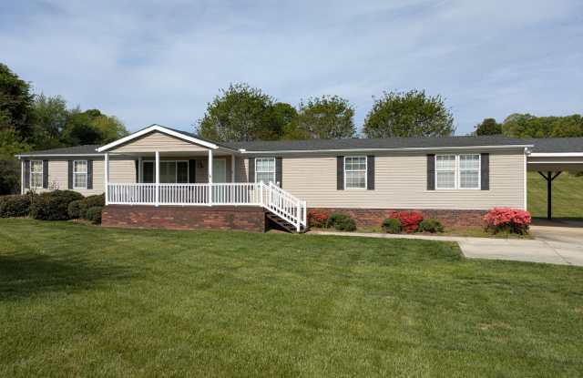 Spacious Rental Available Now! photos photos