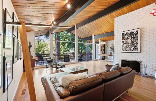 3220 Nw Mckinley Dr Gallery 1