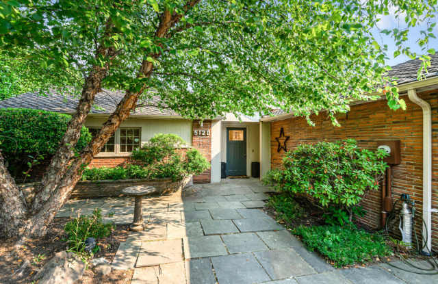 5120 NE 54th St photos photos