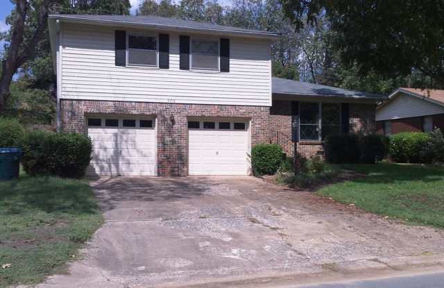 Welcome home to 9716 Temple, Little Rock for rent - ** Move in Special - First Month is Half Price Plus Zero Deposit Option, Please read the full description** - 9716 Temple Drive, Little Rock, AR 72205