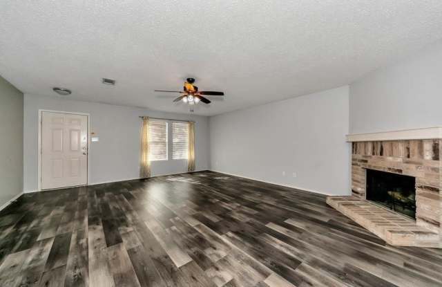 5213 Emmeryville Lane Gallery 2