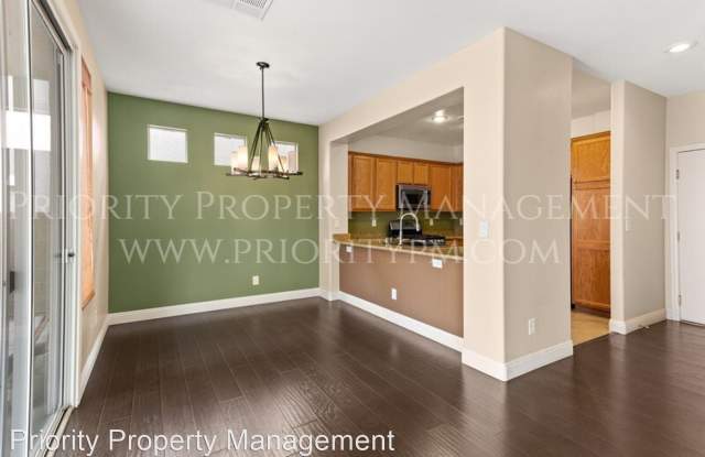 9592 Delivery Ave, Gallery 4