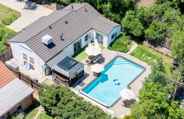 Resort vibes**Your own private pool**Rare 3BR/2BA House in Denver*** Please read complete listing details photos photos