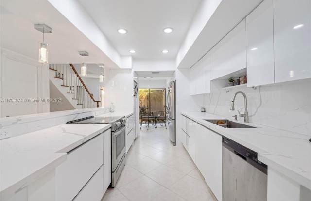 2305 Saint Andrews Rd photos photos