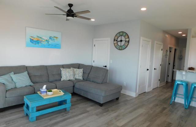 142 S Ferry Dock Road Gallery 3