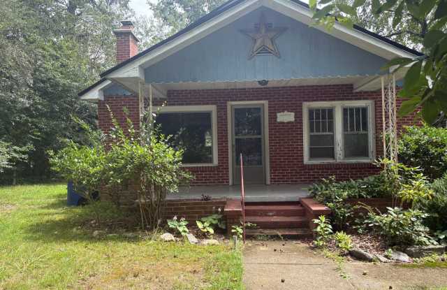 2 bed 1 bath cottage available now!! photos photos