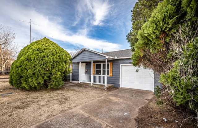 2218 Northwest Pollard Avenue - 2218 Northwest Pollard Avenue, Lawton, OK 73505