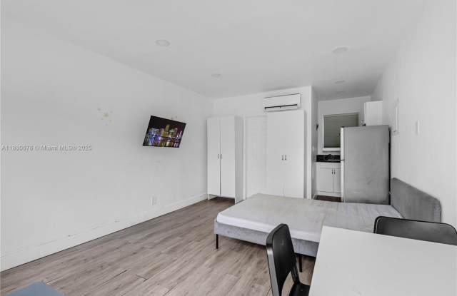 110 NW 9th Ave photos photos