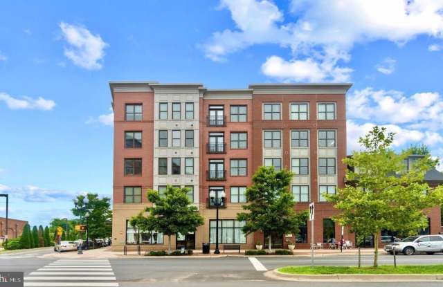 1107 S WALTER REED Drive unit: 302 photos photos