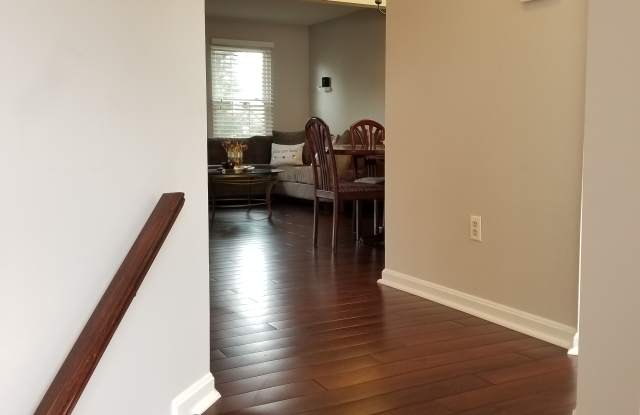 21845 Maywood Terrace Gallery 4