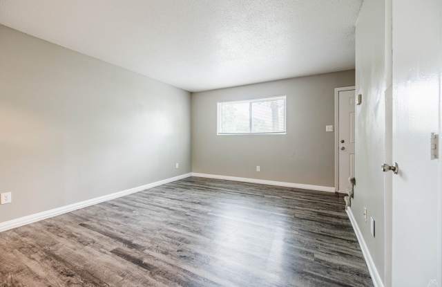 Walnut Creek Apartments Gallery 4