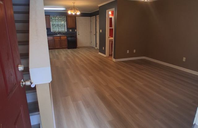 200 Hiram Terrace Path Gallery 2