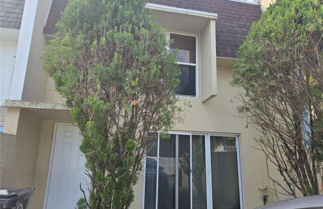 6252 Highland Ct photos photos