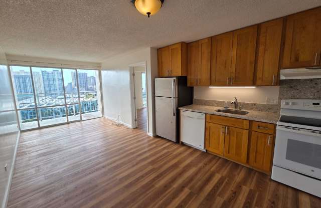 1 bed, 1 bath, 1 parking Available for Rent in the Kapiolani manor photos photos