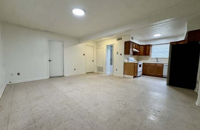 536 Aurora Avenue Gallery 3