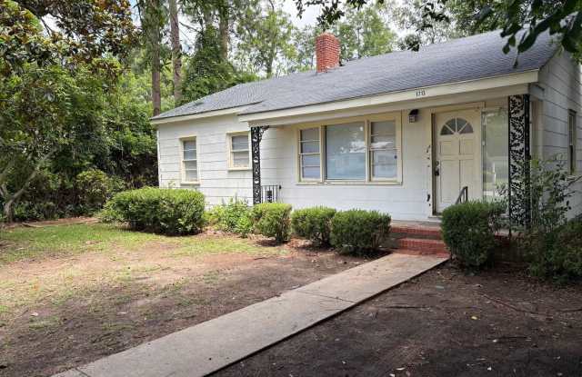 3 Bedroom 1 Bath Gallery 1