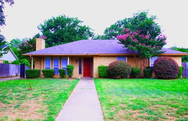 2961 Red Bird Lane - 2961 Red Bird Lane, Grapevine, TX 76051