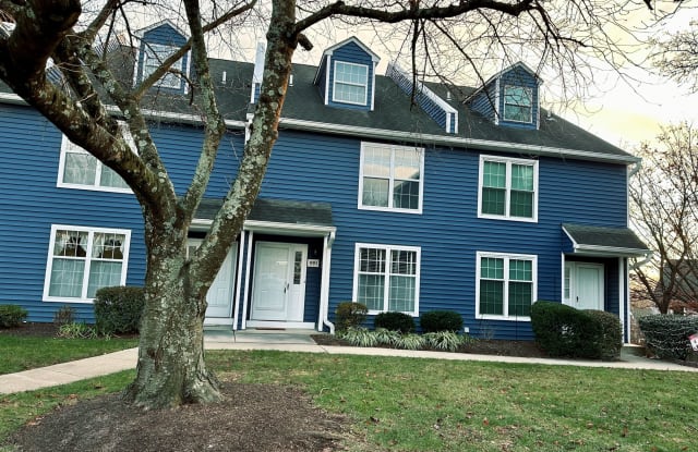 991 Roundhouse Ct photos photos