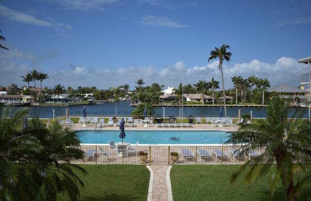 745 SE 19th Avenue unit: 112 photos photos