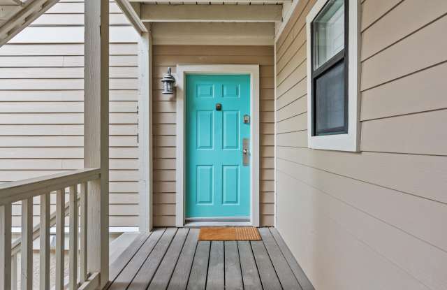814 Harbour Pointe Drive Gallery 1