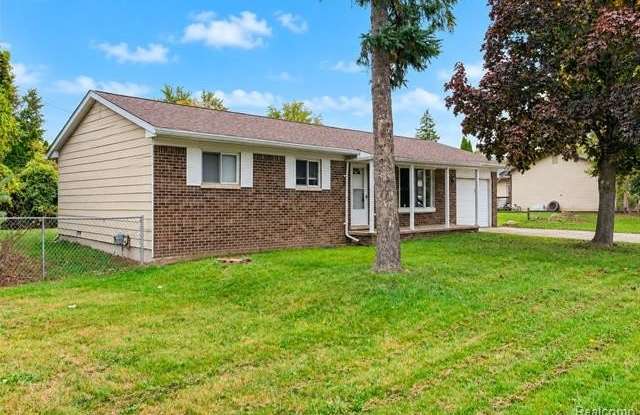 32740 Ann Arbor Trail Gallery 4