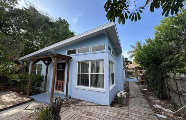 400 Lincoln Avenue photos photos