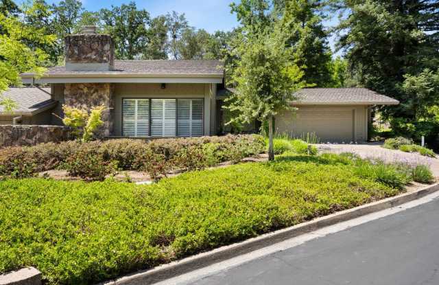 Single Level Luxury Home in Carmichael photos photos